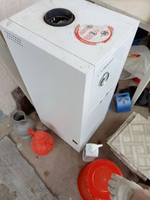 Напольный печь пеш