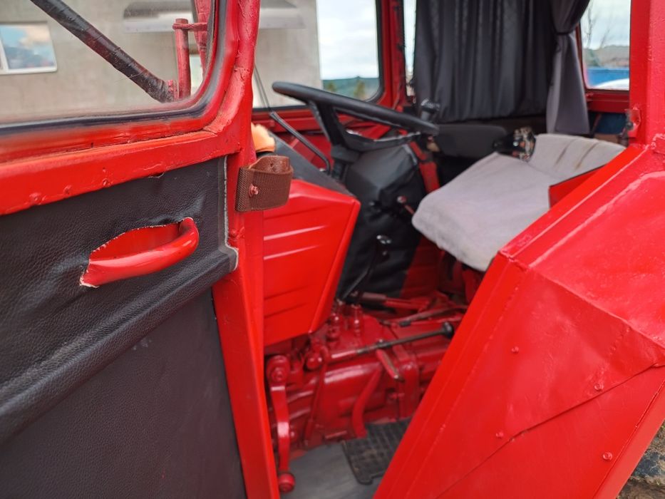 Vând tractor utb 445 cu utilaje