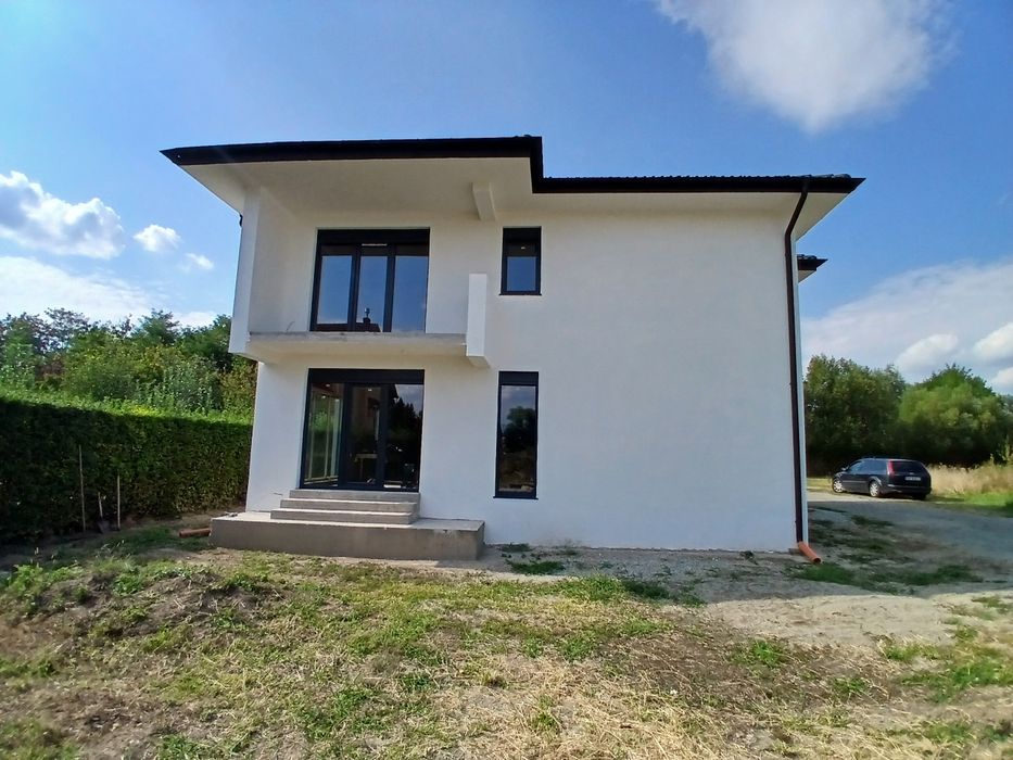 Casă modernă P+1 de vânzare în Șelimbăr – 120 mp utili, teren 275/450mp