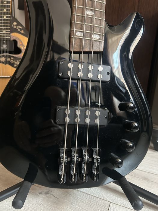 Chitara bass Harley Benton B450