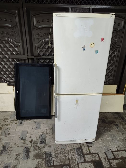Холодильник Телевизор  LG