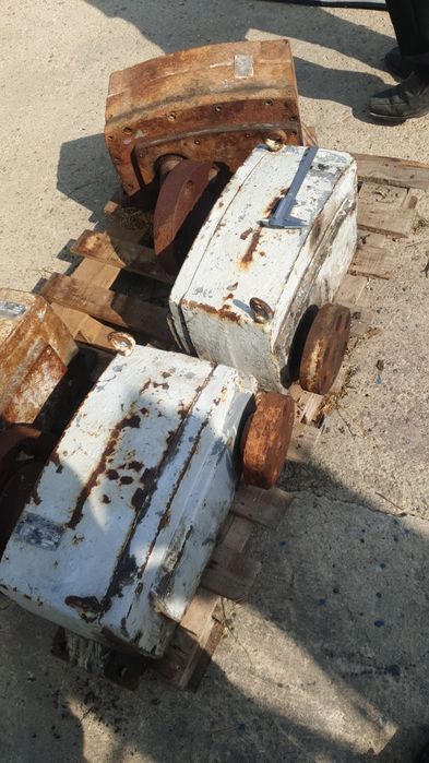 Редуктори и мотори на най-добри цени в България