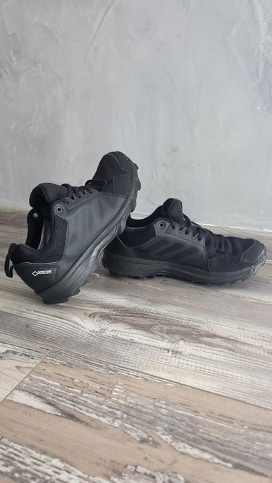 Обувки Adidas gortex