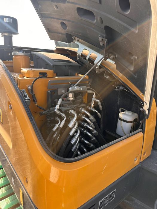 Ekskavator sotiladi XCMG 60 zanjirli