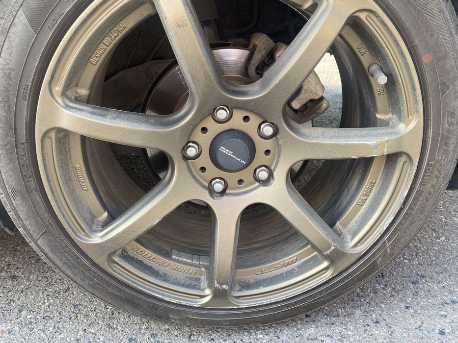 Продам диски с шинами yokohama