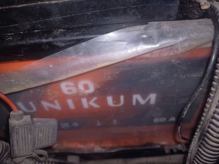 Продам автомобильный аккумулятор