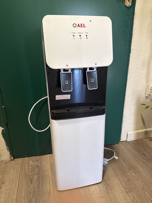 Кулер для воды новый! ТОРГ