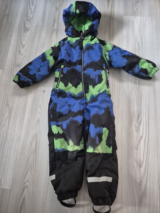 Зимний комбинезон на 4-6 лет