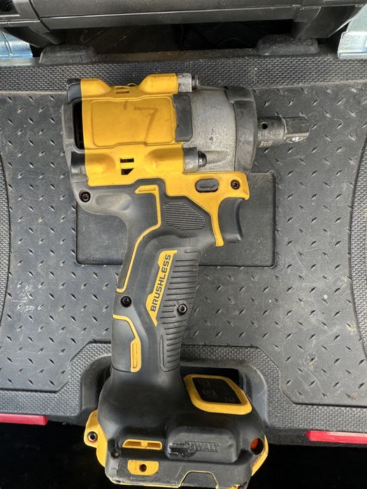 гайковерт шуруповерт DEWALT DCF923 б/у