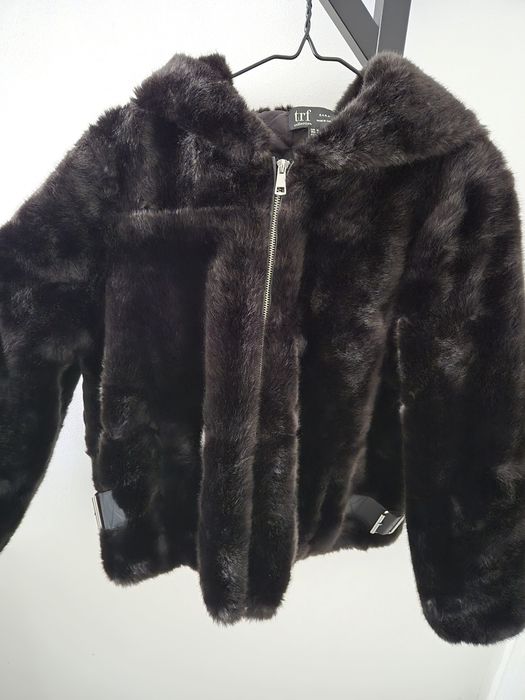 Пухкаво палто Zara
