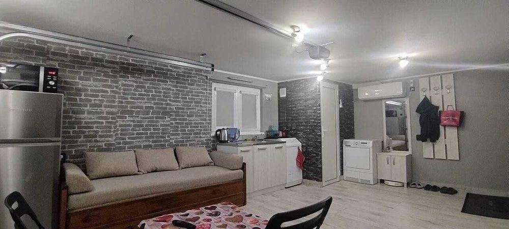 Продава се Едностаен апартамент в Пловдив, Център - 26 кв.м за 2077 €/кв.м - Снимка #7