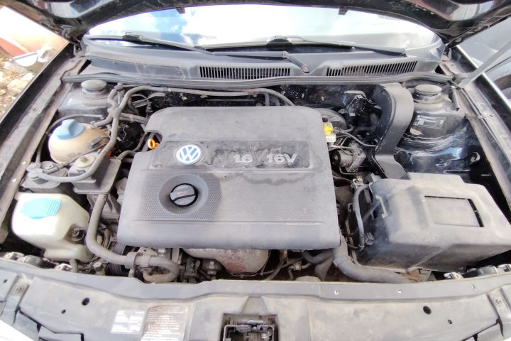 Ansamblu stergatoare parbriz volan pe stanga Volkswagen VW Golf 2001