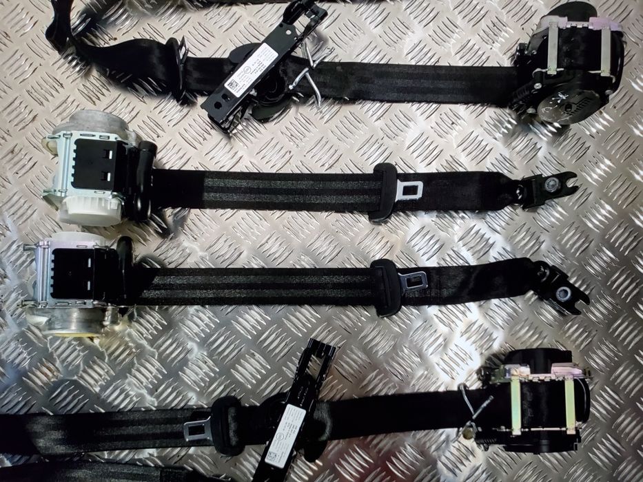 Set Centuri siguranta Audi A4 A5 B9 8W 2016+ Fata/Spate