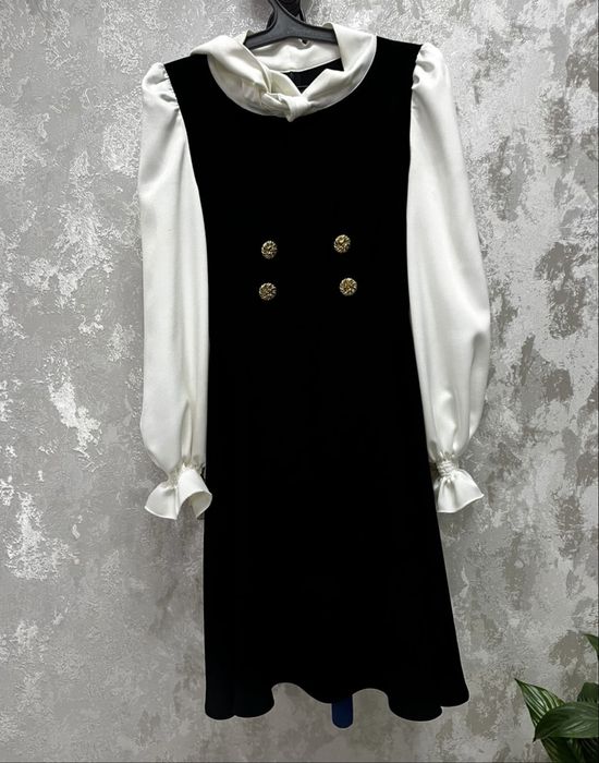 Продам платье сарафан для выпускниц