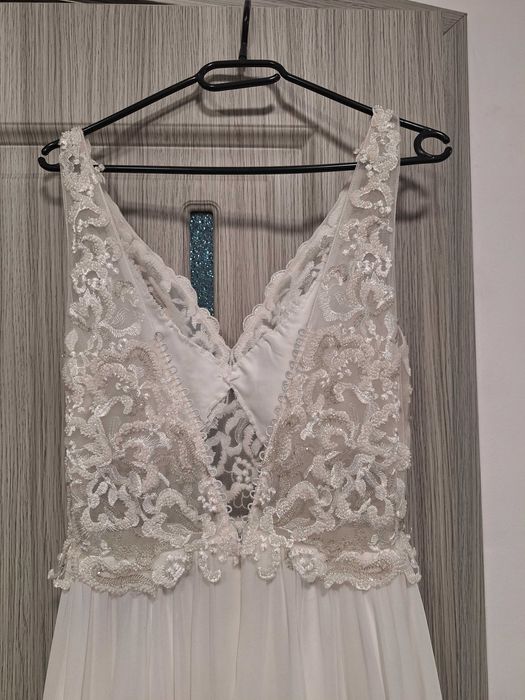 Vand rochie mireasa