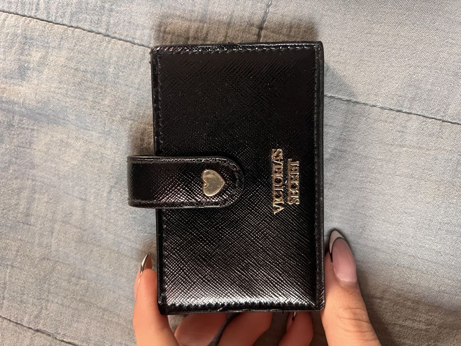 Черен cardholder