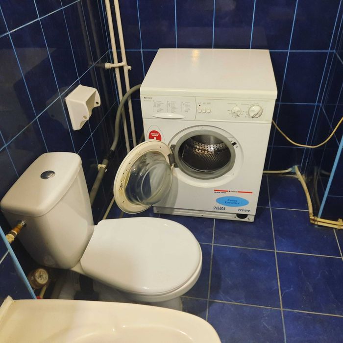 Proprietar inchiriez garsoniera spatioasa zona Arena Mall