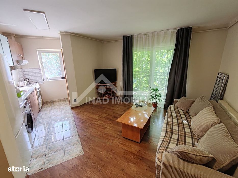 Apartament 3 camere de 75mp, 2 bai, 1 balcon, Str. Constantin Brancusi