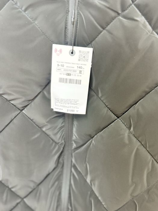 Zara куртка весна черного цвета