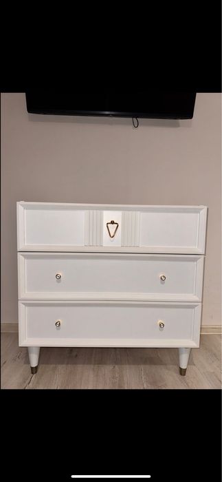 Vand 1 comoda si 2 noptirere