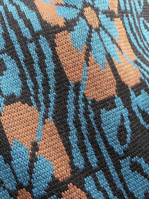 Дълга рокля плетиво