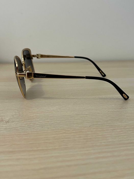 Слънчеви Очила CHOPARD, модел SCHB69S, 301F, перфектно състояние