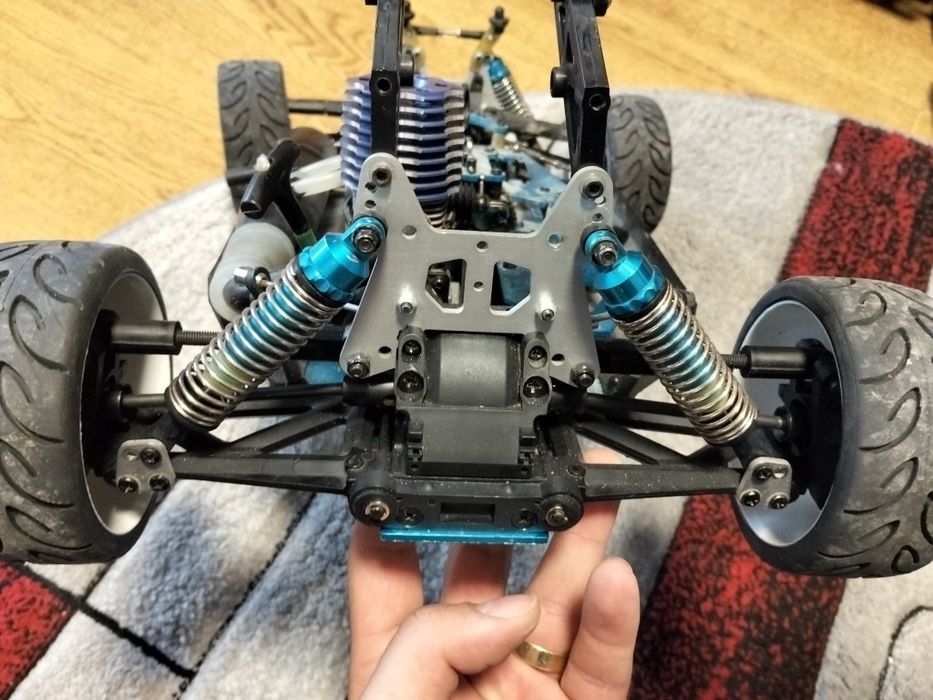 Automodel RC 1:8 nitro