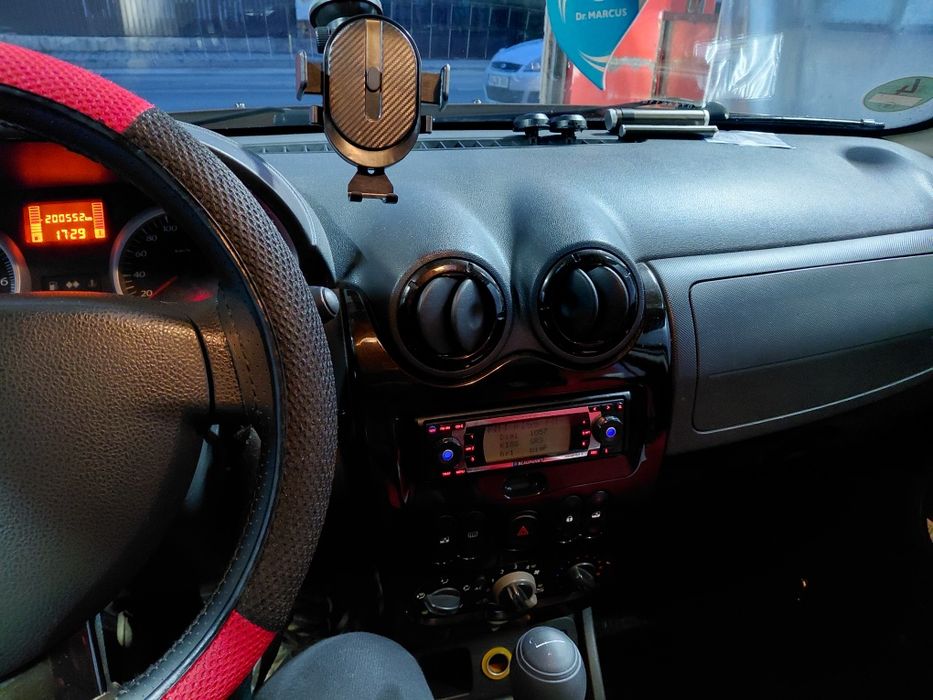 Duster 2011 4x2 moca braun