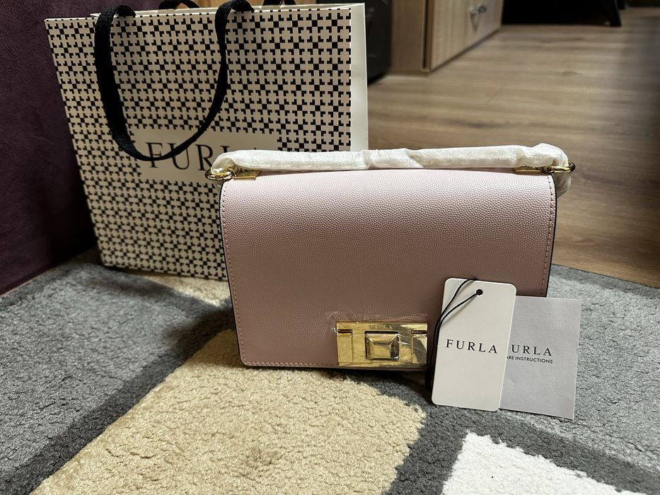 Чанта Furla