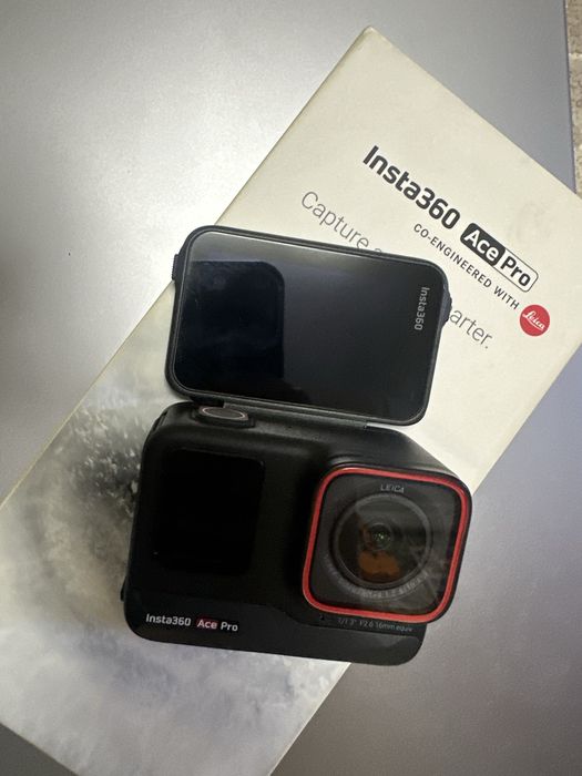 Экше камера Insta 360 Ace Pro