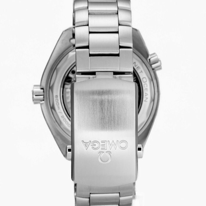 Omega Planet Ocean 600M 39.5mm 215.30.40.20.03.001