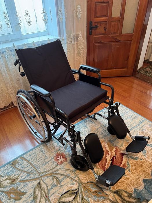 Инвалидная коляска