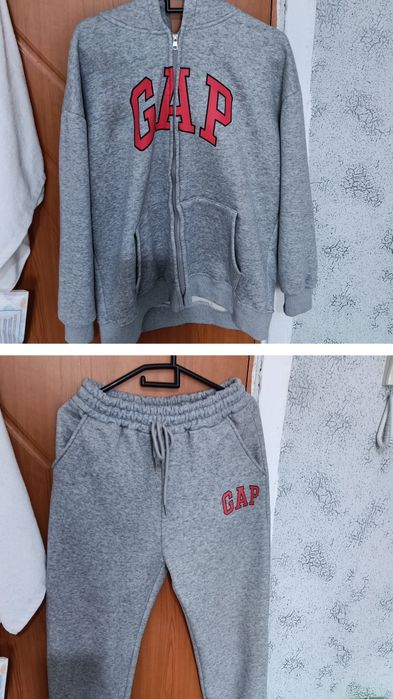 Продам спортивный костюм