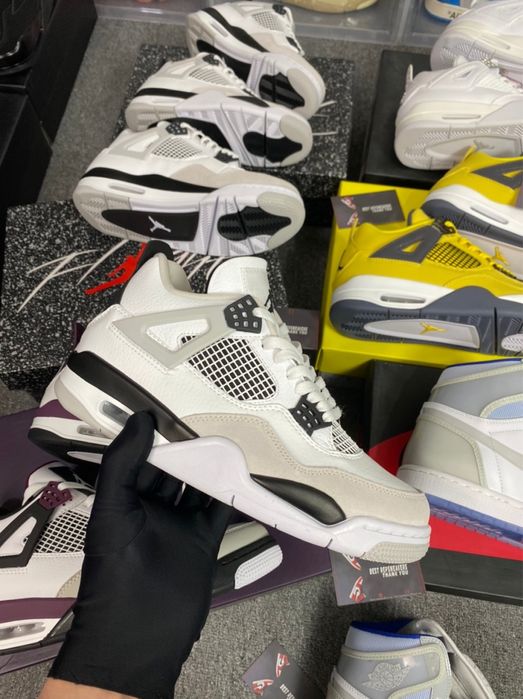 Off whire office si jordan 4