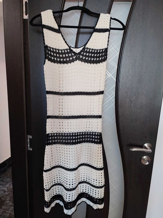 Плетена рокля GUESS