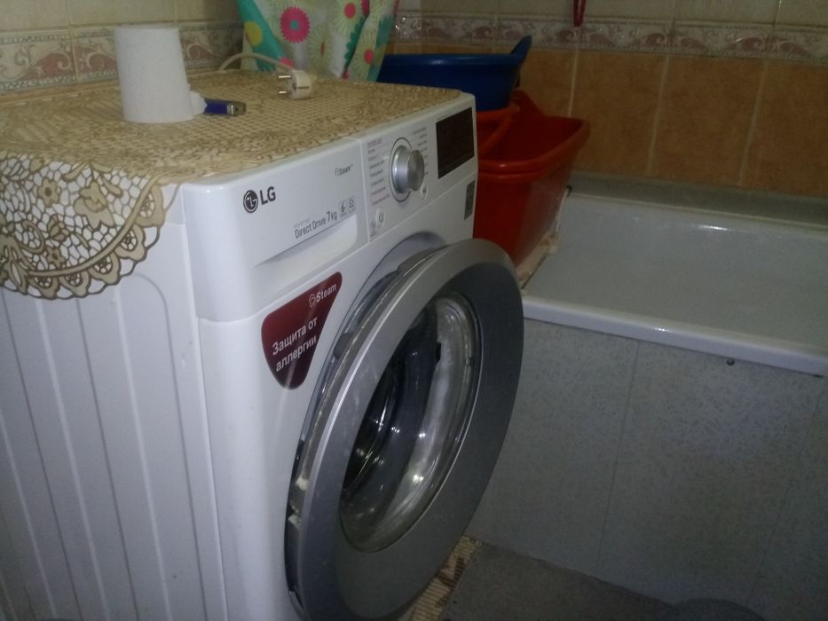 Сдам 2 комнатную квартиру.