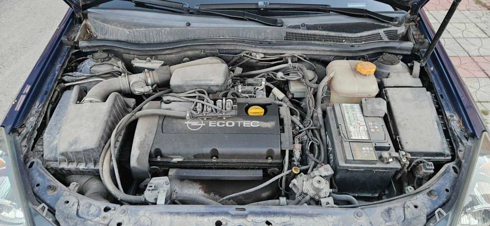 Opel Astra H 1.6 Twinport, 105 к.с., бензин/газ + зимни гуми с джанти