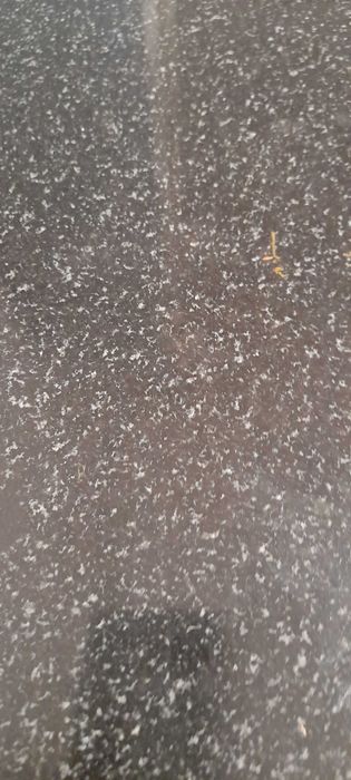 Гранитен гланцов плот със шкаф с 3 бр.чекмеджета