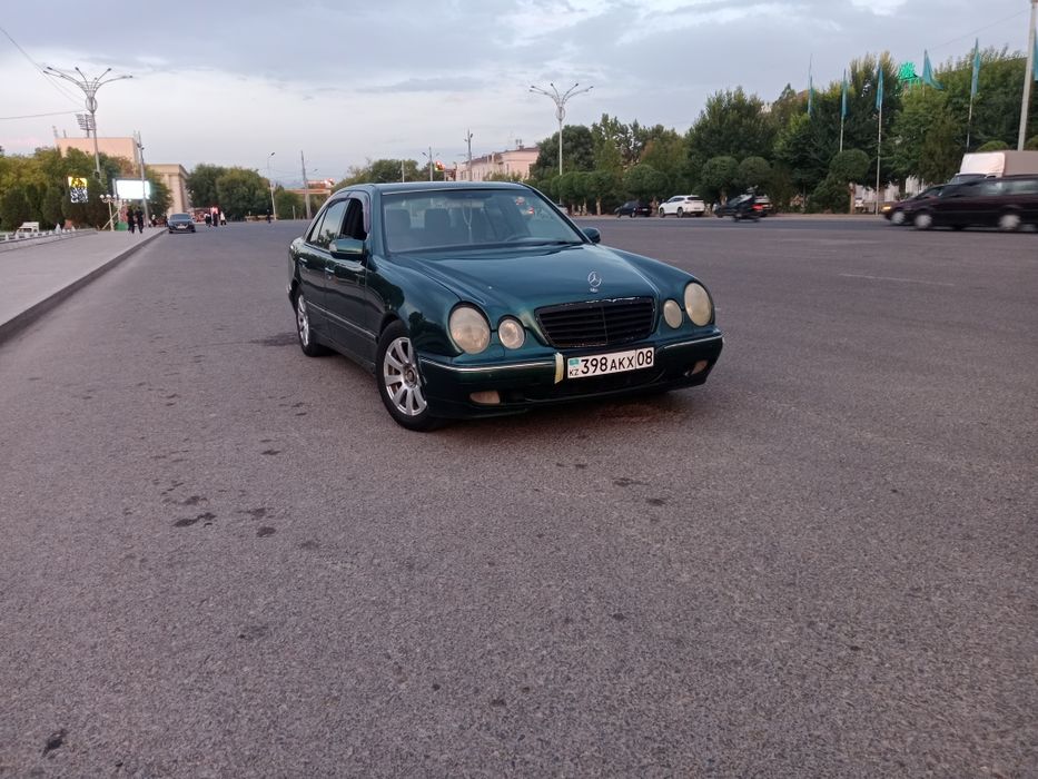 Мерседес сатылады