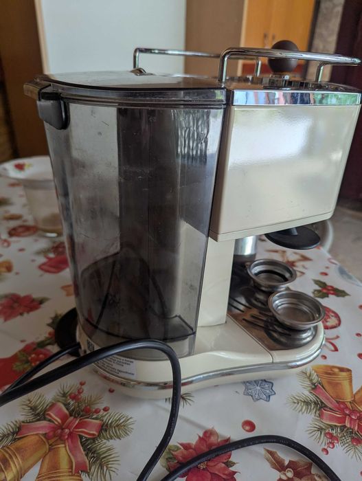 Expresor manual DeLonghi