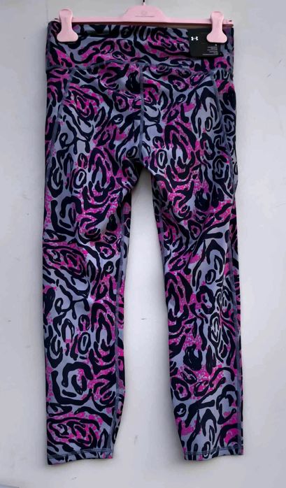 Under Armour оригинален дамски клин нов  Л размер