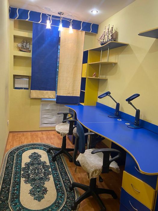 Сдается 6-ти комнатная квартира на ул.Паркентская