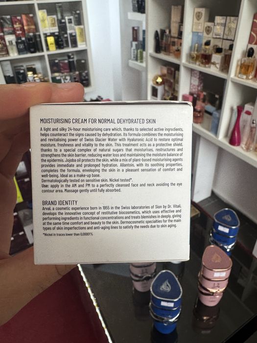 ARVAL Aquapure Hydra Comfort – Cremă hidratantă pentru ten normal și deshidratat