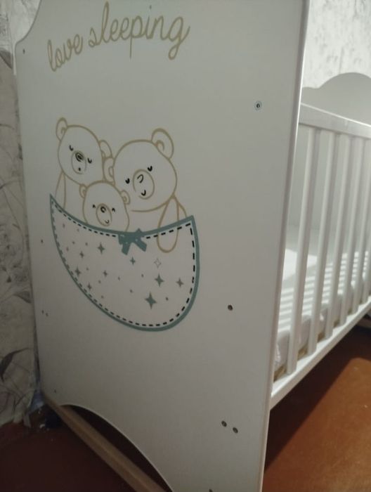 Продам детскую кроватку