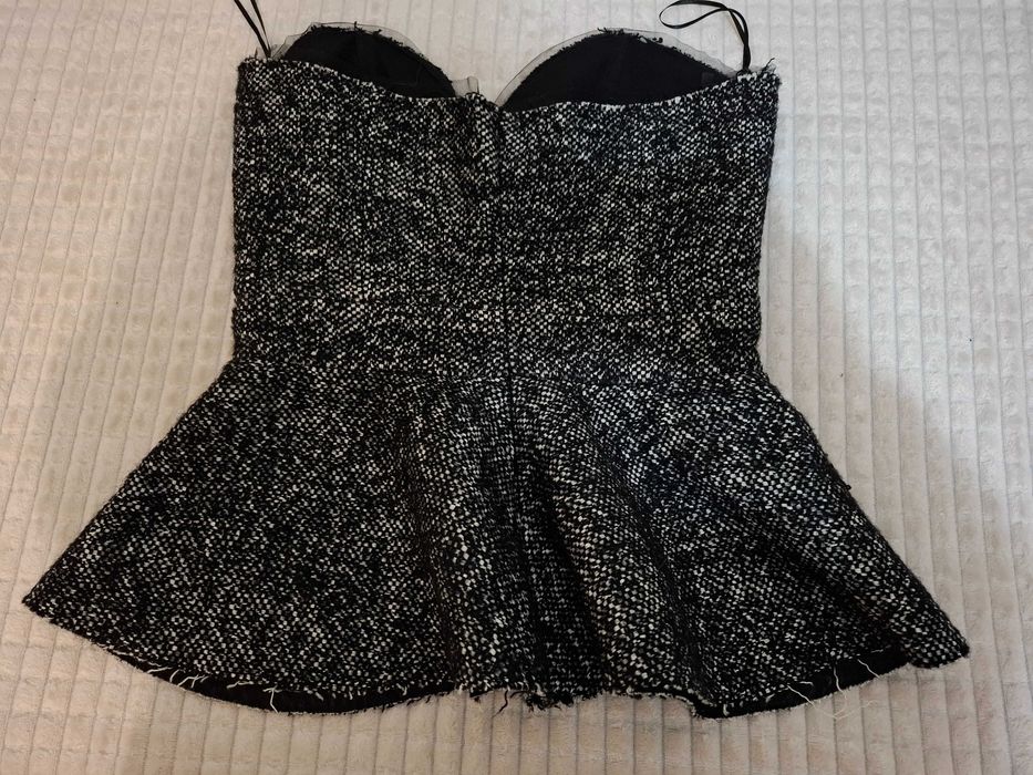 Бюстие/корсет на българския бранд Avin.