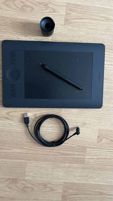 Tableta grafica Wacom Intuos Pro S, Bluetooth, Negru full box