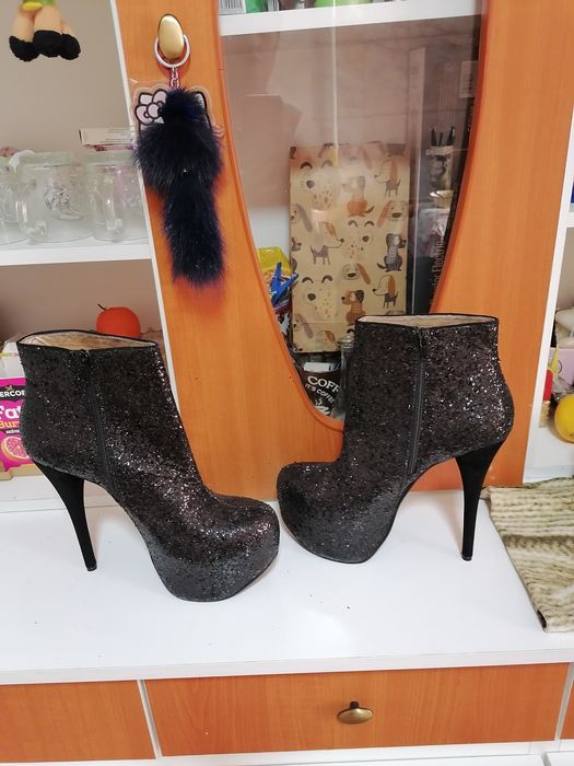 Botine damă (mărimea 39)