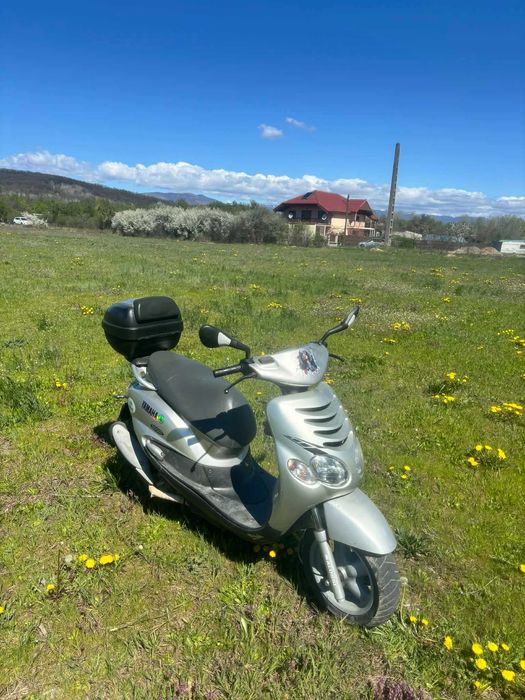 Scuter Yamaha MBK 125