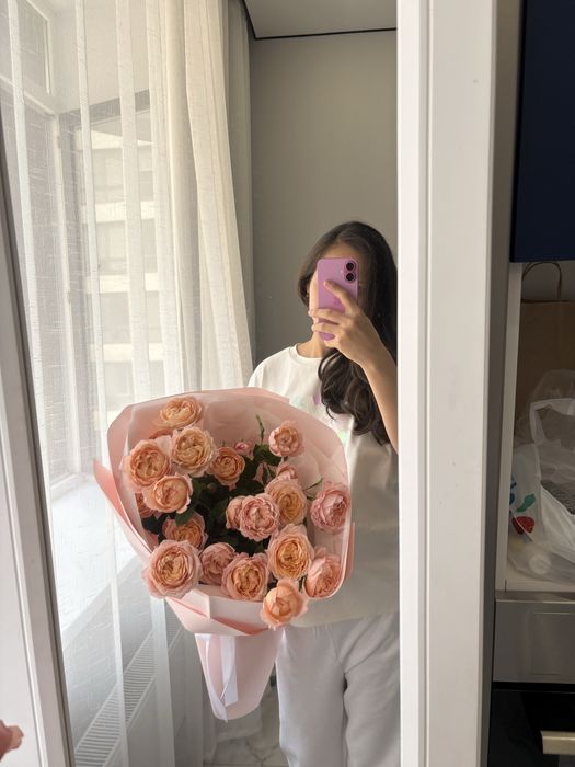 Букет из кустовых роз