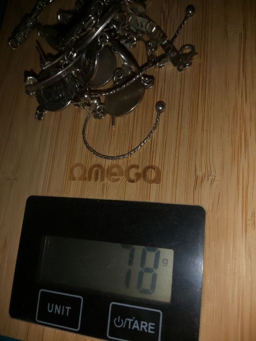 Сребърни гривни и обеци, дамски.